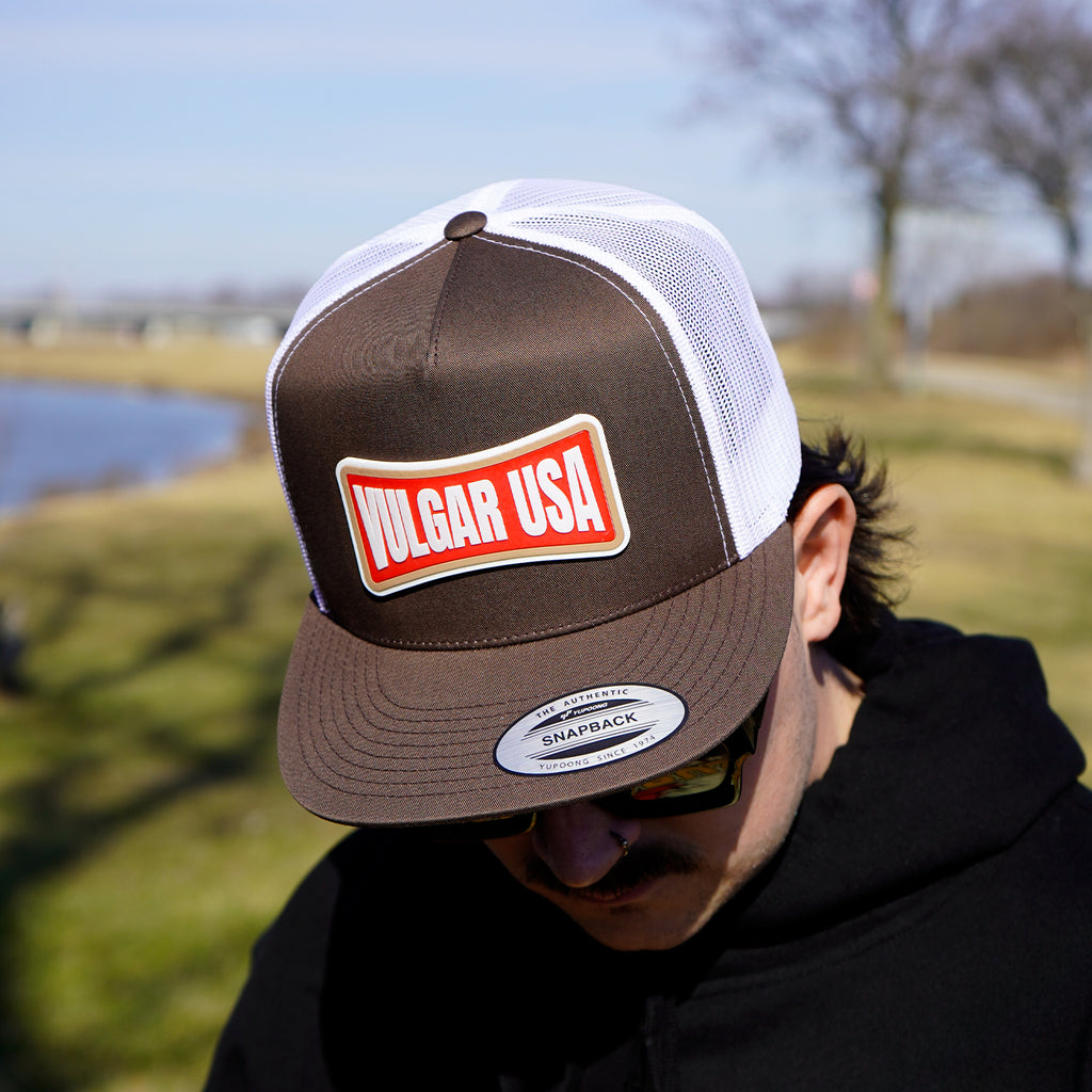 Badge Snapback - Brown/White